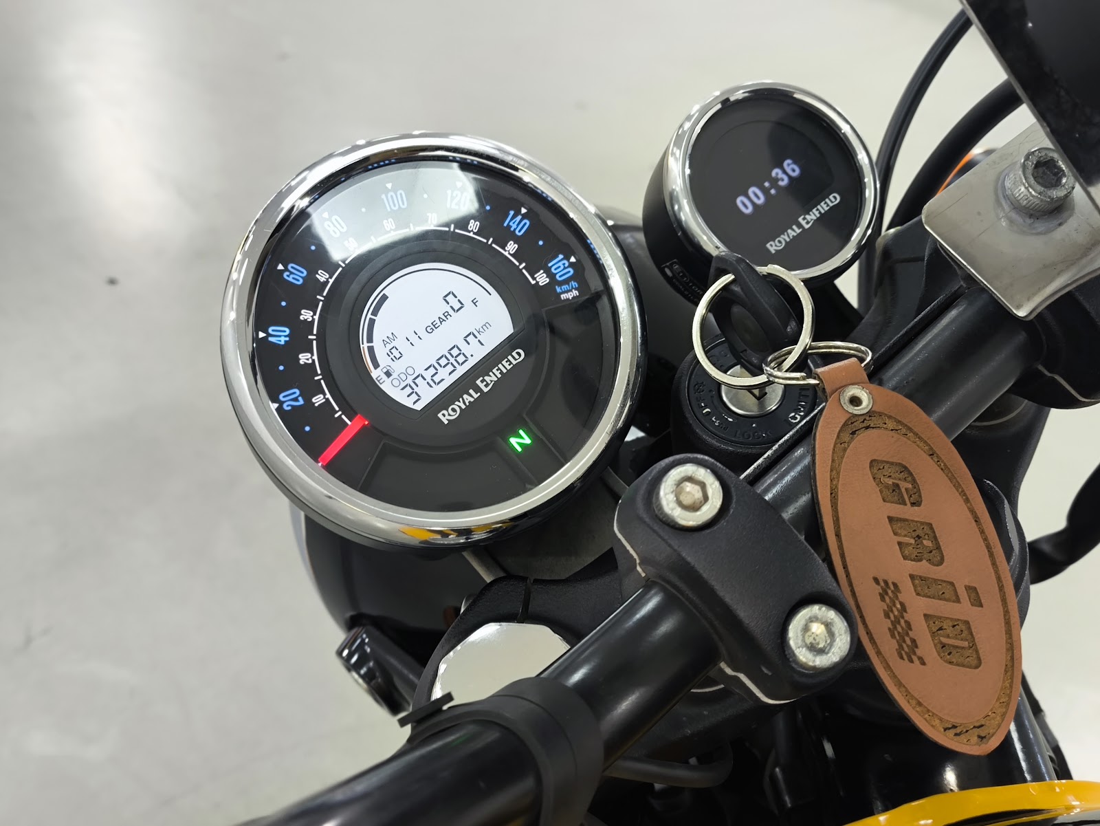 Royal Enfield Meteor Fireball 2022, foto 10
